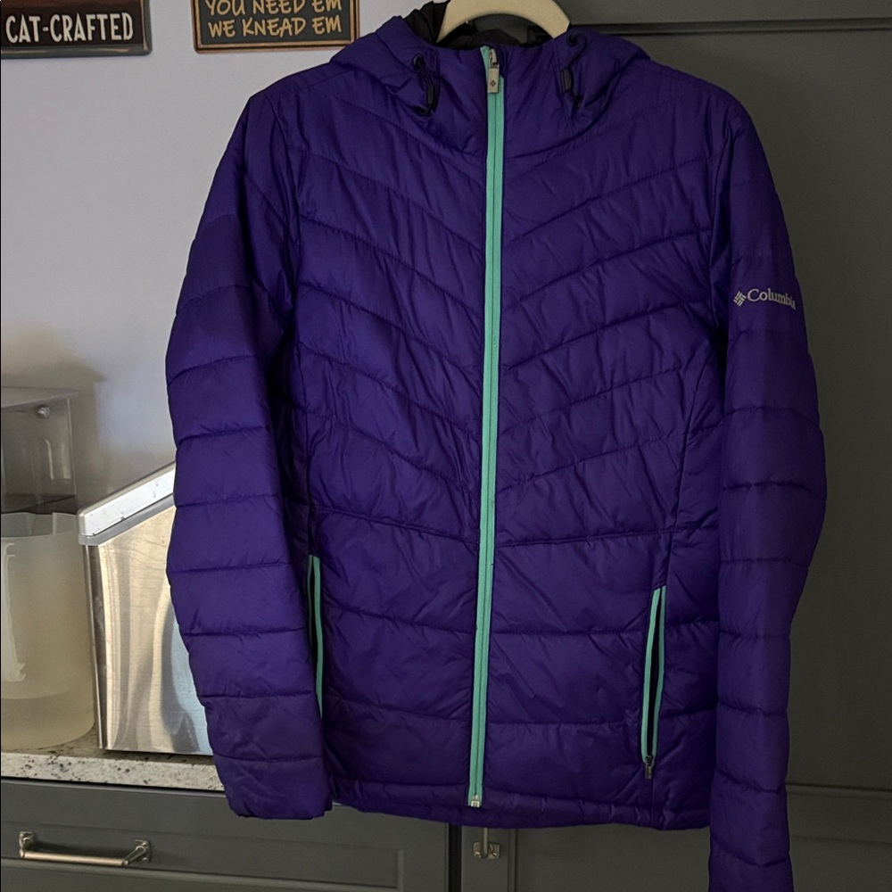 Columbia Puffer Jacket in Purple with Teal Zipper